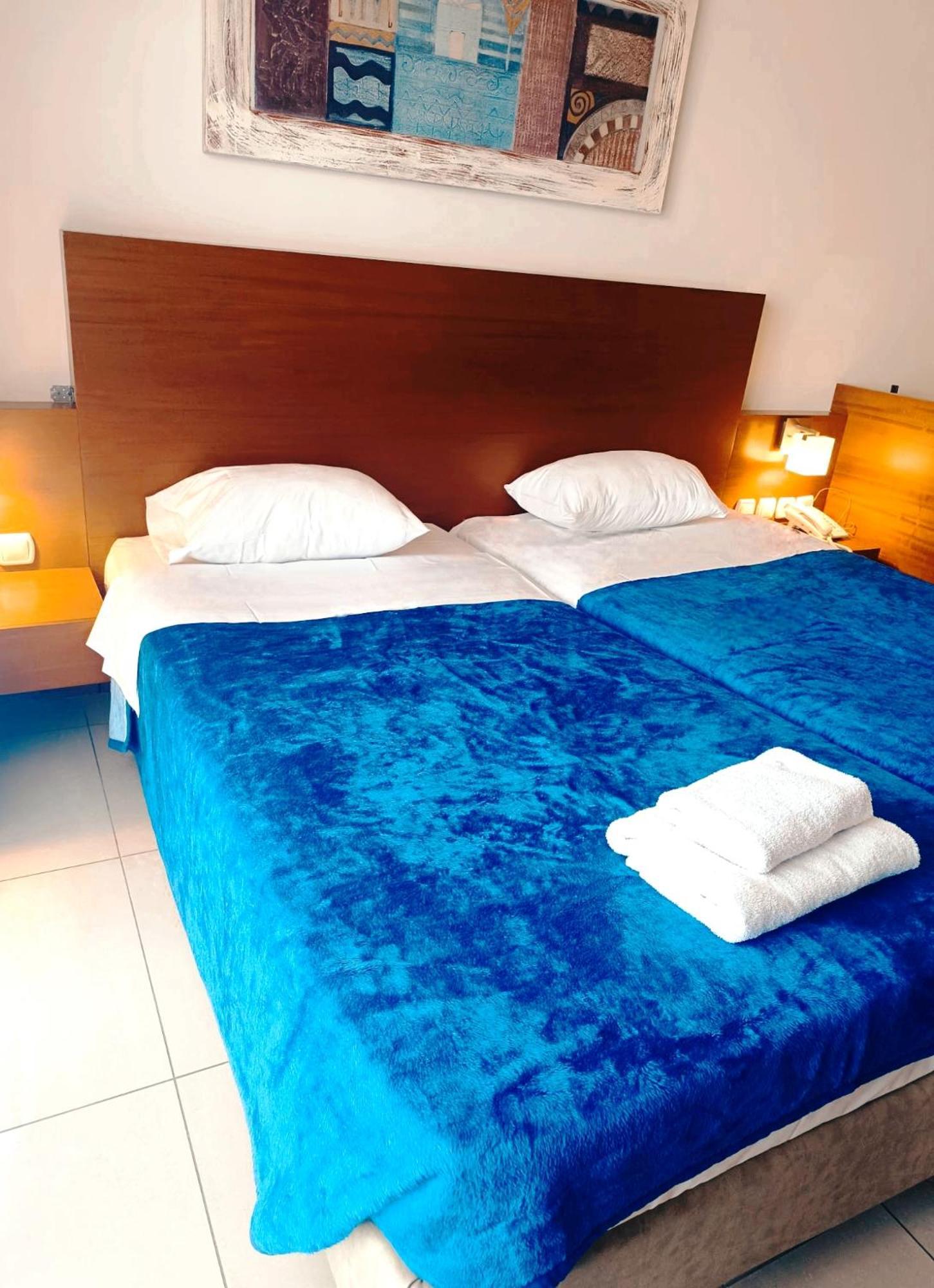 Bella Pais Hotel Maleme  Bagian luar foto
